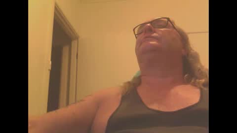 Snapshot of knobout chatting on 2, 3, 2025 knobout online show from 2, 3, 2025