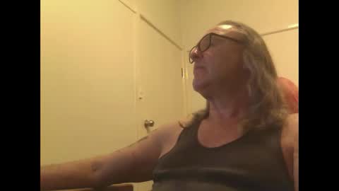 Snapshot of knobout chatting on 18, 3, 2026 knobout online show from 18, 3, 2026