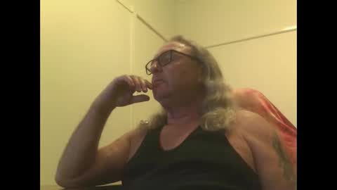 Snapshot of knobout chatting on 26, 3, 2026 knobout online show from 26, 3, 2026