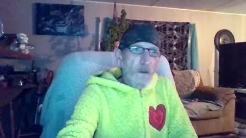 Snapshot of kodiakpm1 chatting on 17, 11, 2025 kodiakpm1 online show from 17, 11, 2025