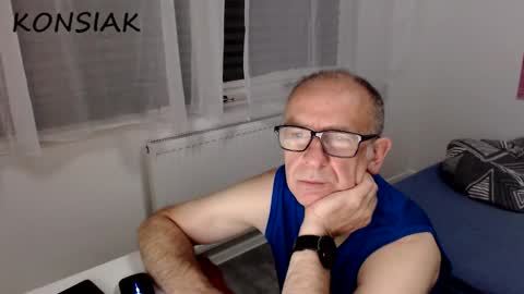 Snapshot of konsiak chatting on 17, 9, 2025 Komsiak online show from 17, 9, 2025