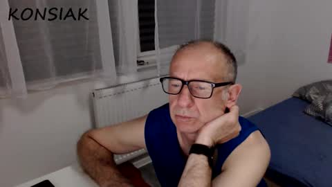 Snapshot of konsiak chatting on 18, 9, 2025 Komsiak online show from 18, 9, 2025