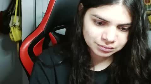 Snapshot of koranikky08 chatting on 8, 1, 2025 Karoll online show from 8, 1, 2025