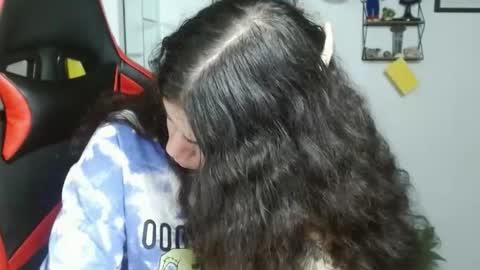 Snapshot of koranikky08 chatting on 4, 3, 2025 Karoll online show from 4, 3, 2025