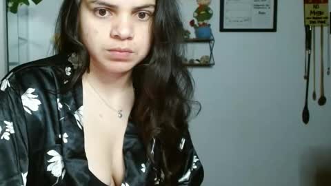 Snapshot of koranikky08 chatting on 2, 11, 2025 Karoll online show from 2, 11, 2025