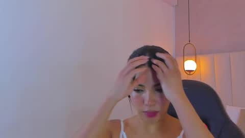 Snapshot of kosmic_21 chatting on 5, 2, 2026 K O S M I C online show from 5, 2, 2026