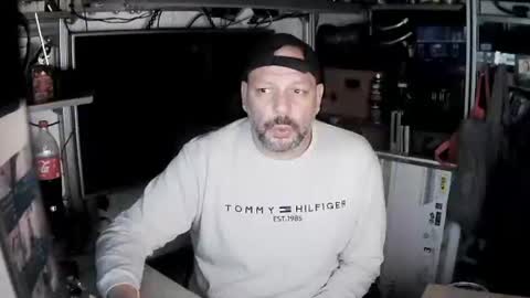 Kosta online show from 5, 1, 2025