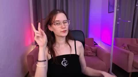 Roo online show from 8, 9, 2025