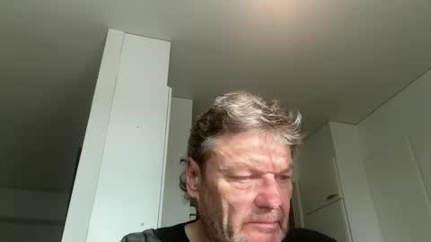 kovapoika online show from 20, 10, 2025