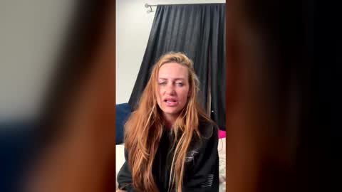 Snapshot of koyoteej chatting on 5, 3, 2026 koyoteej online show from 5, 3, 2026