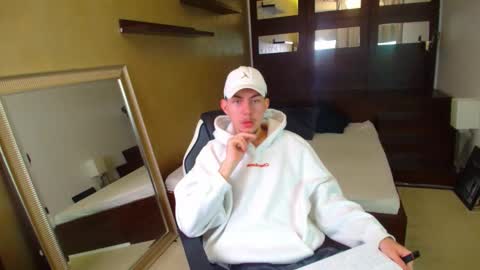 KrewVaughn online show from 24, 3, 2026