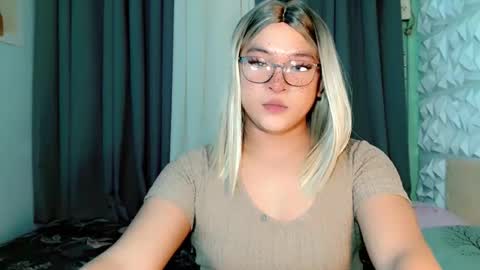 Snapshot of krezikeed chatting on 26, 3, 2026 krezikeed online show from 26, 3, 2026