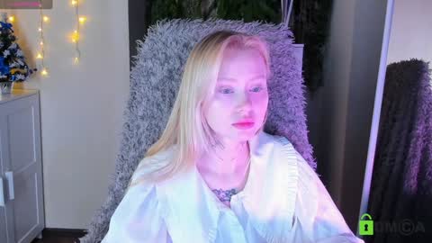 Snapshot of kris_grant chatting on 27, 12, 2024 kris_grant online show from 27, 12, 2024