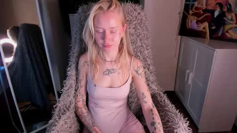 kris_grant online show from 3, 10, 2025