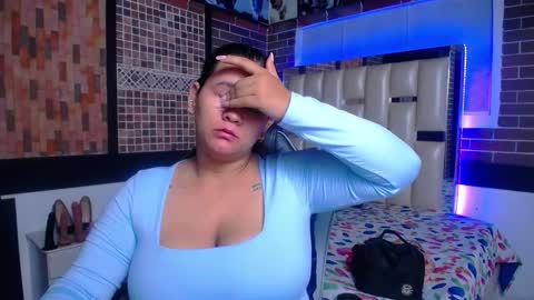 Snapshot of kriss_sweetboobs chatting on 7, 10, 2025 kriss_sweetboobs online show from 7, 10, 2025