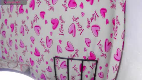 krissone online show from 3, 10, 2025