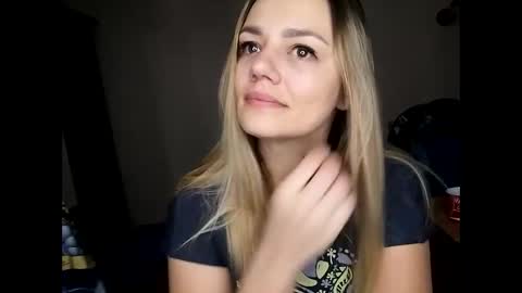 KrissSexi online show from 18, 12, 2024