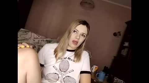 KrissSexi online show from 11, 2, 2025