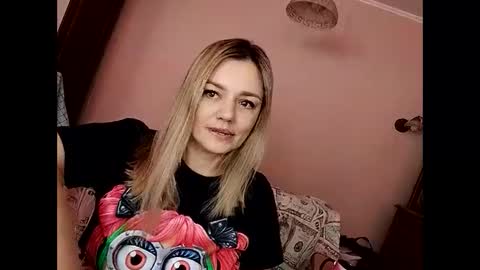 KrissSexi online show from 18, 2, 2025