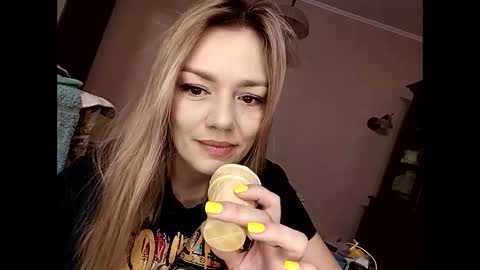 KrissSexi online show from 21, 2, 2025