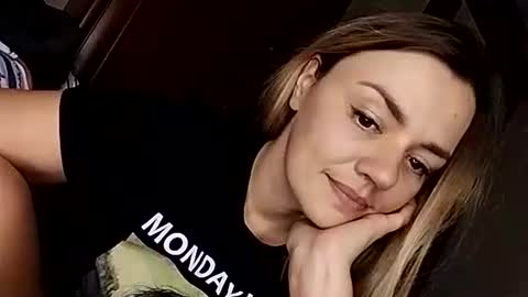 KrissSexi online show from 18, 9, 2025