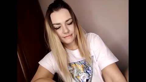 KrissSexi online show from 17, 12, 2025