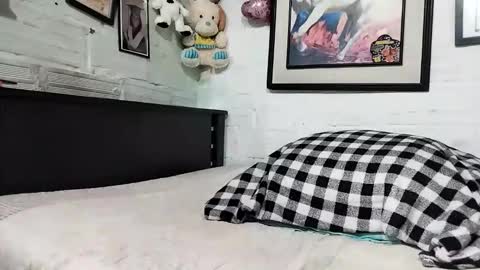 krisstal703358 online show from 20, 10, 2025