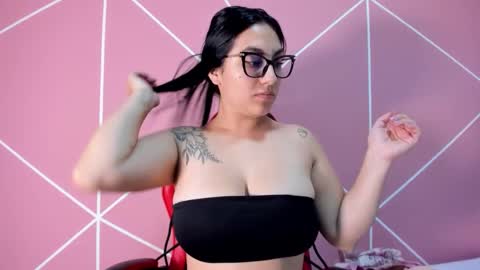 Snapshot of krissttal__ chatting on 26, 9, 2025 kristal online show from 26, 9, 2025