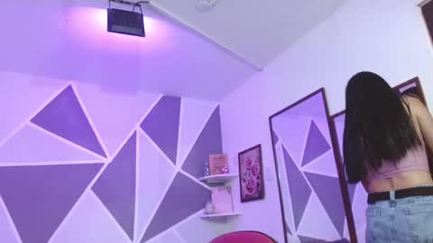 Kristall online show from 3, 3, 2025