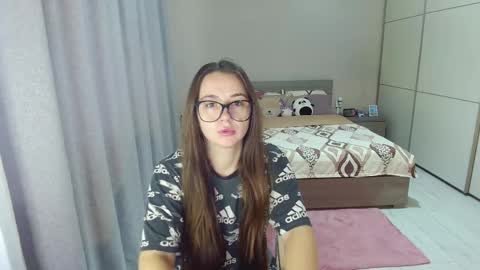 Snapshot of kristall_xxx chatting on 11, 9, 2025 twitter    Annemarye 23 online show from 11, 9, 2025