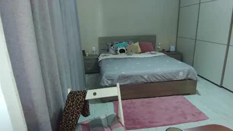 Snapshot of kristall_xxx chatting on 7, 7, 2026 twitter Annemarye 23 online show from 7, 7, 2026