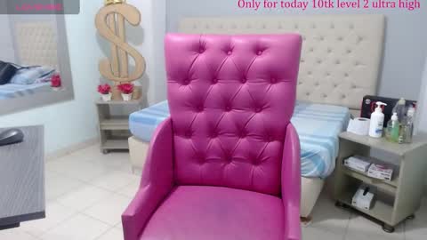 Snapshot of kristel_lee chatting on 28, 12, 2024 kristel_lee online show from 28, 12, 2024