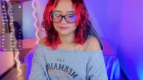 kristen_tay online show from 25, 11, 2025