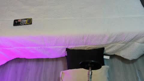 Kristen Bread online show from 10, 10, 2025