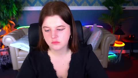 kristifoxy online show from 19, 4, 2026