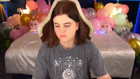 kristifoxy online show from 28, 6, 2026