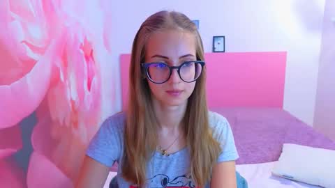 Kristina Adel online show from 15, 9, 2025