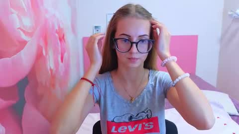 Kristina Adel online show from 14, 11, 2025