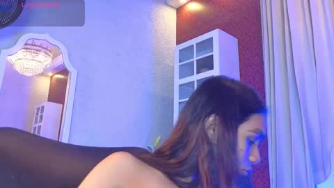 KristinaGriner online show from 8, 6, 2026