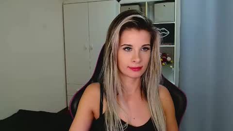 KristineAmore online show from 7, 1, 2026