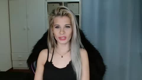 Snapshot of kristineamore chatting on 17, 2, 2026 KristineAmore online show from 17, 2, 2026