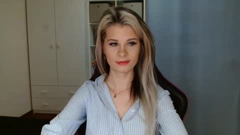 Snapshot of kristineamore chatting on 10, 3, 2026 KristineAmore online show from 10, 3, 2026