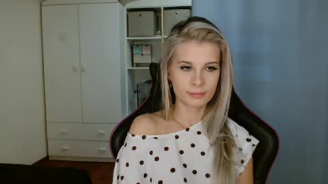 Snapshot of kristineamore chatting on 27, 3, 2026 KristineAmore online show from 27, 3, 2026