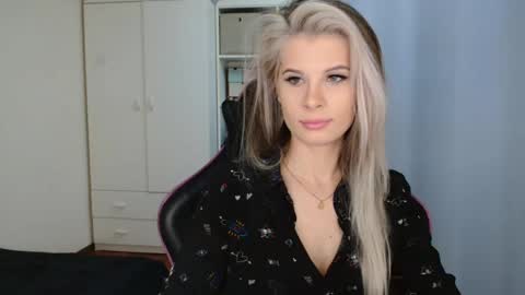 Snapshot of kristineamore chatting on 7, 4, 2026 KristineAmore online show from 7, 4, 2026