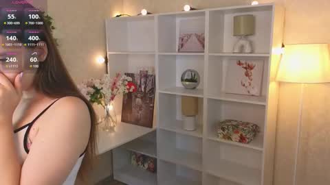 Snapshot of kristinemckerley chatting on 12, 9, 2025 Sofia online show from 12, 9, 2025