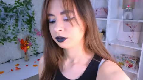 Snapshot of kristinemckerley chatting on 28, 10, 2025 Sofia online show from 28, 10, 2025