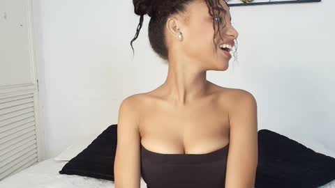 Cristina online show from 15, 10, 2025