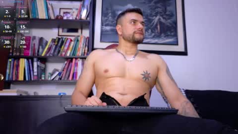 Kroy Wood online show from 23, 1, 2025