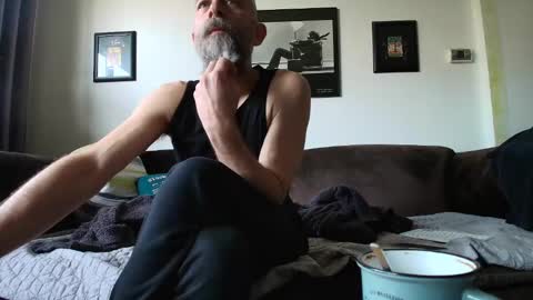 krummersaebel online show from 19, 2, 2025