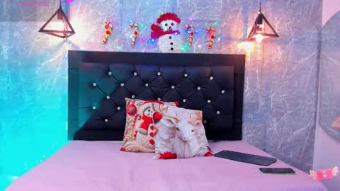 Kystal Taylor online show from 18, 12, 2025